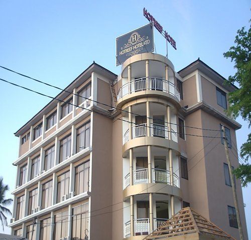 Hotreef Airport Hotel Dar es Salaam Extérieur photo