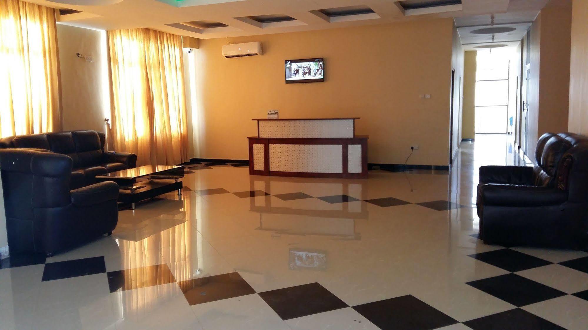 Hotreef Airport Hotel Dar es Salaam Extérieur photo